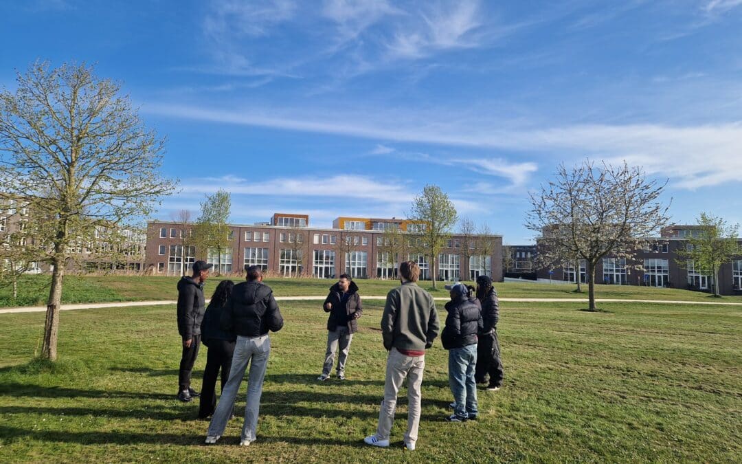 Een nieuwe jongerenvoorziening voor en door jongeren in Almere Poort